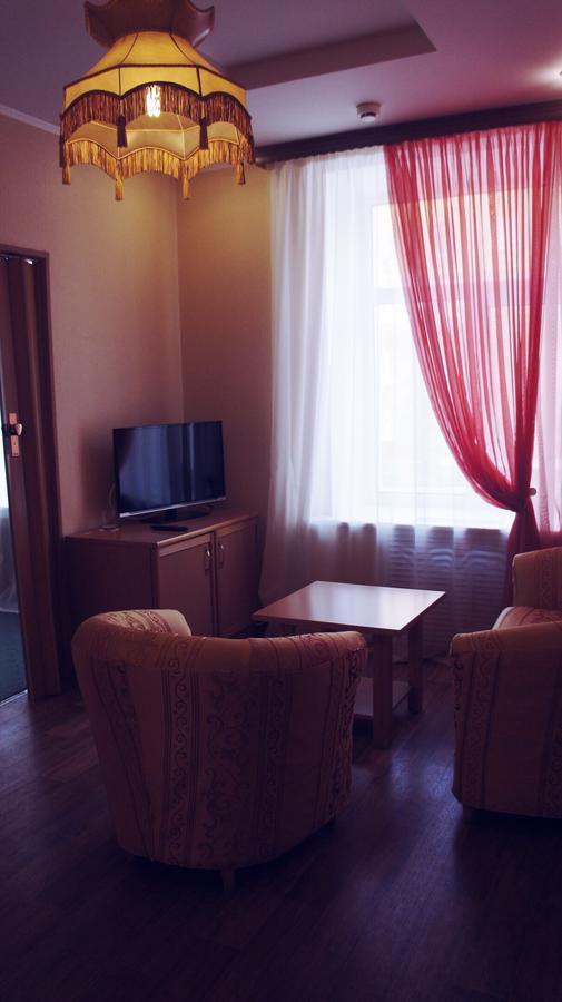 Ural Hotel Magnitogorsk Dış mekan fotoğraf